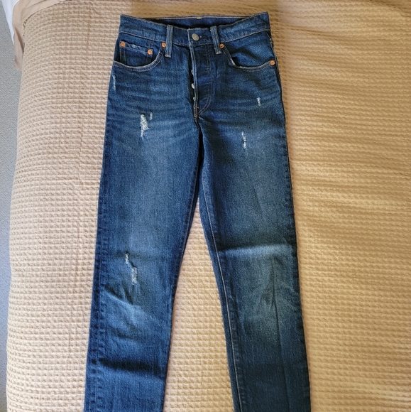 Levi's Distressed 501 Jeans - Picture 3 of 3